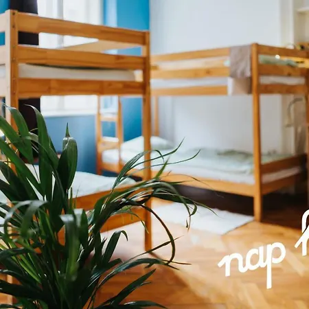 Nap Hostel *